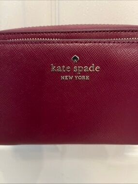 New with Tags, Kate Spade Mini Pouch in Berry with Gold Logo